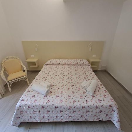 Le Roccette Mare Beach Hotel & Restaurant Тропеа Екстер'єр фото