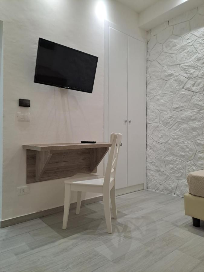 Le Roccette Mare Beach Hotel & Restaurant Тропеа Екстер'єр фото