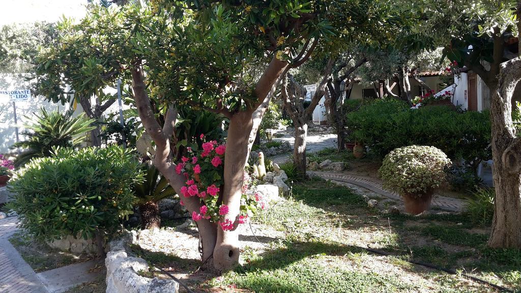 Le Roccette Mare Beach Hotel & Restaurant Тропеа Екстер'єр фото