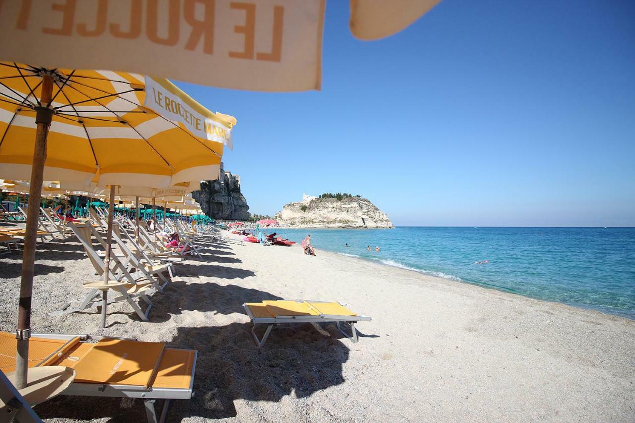 Le Roccette Mare Beach Hotel & Restaurant Тропеа Екстер'єр фото